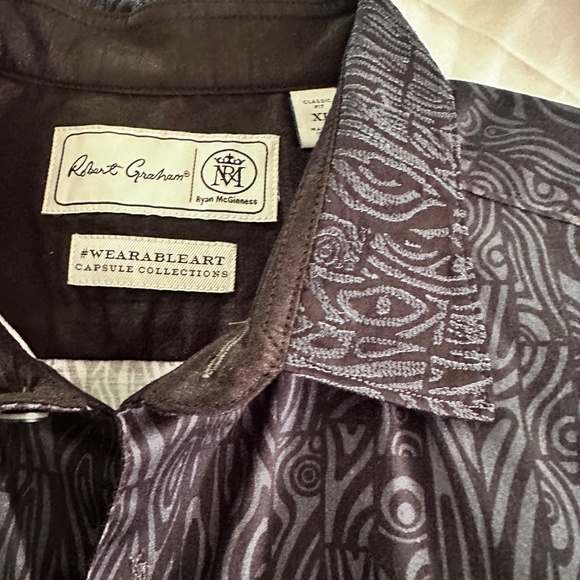 Robert Graham button up shirt limited - Picture 7 of 11